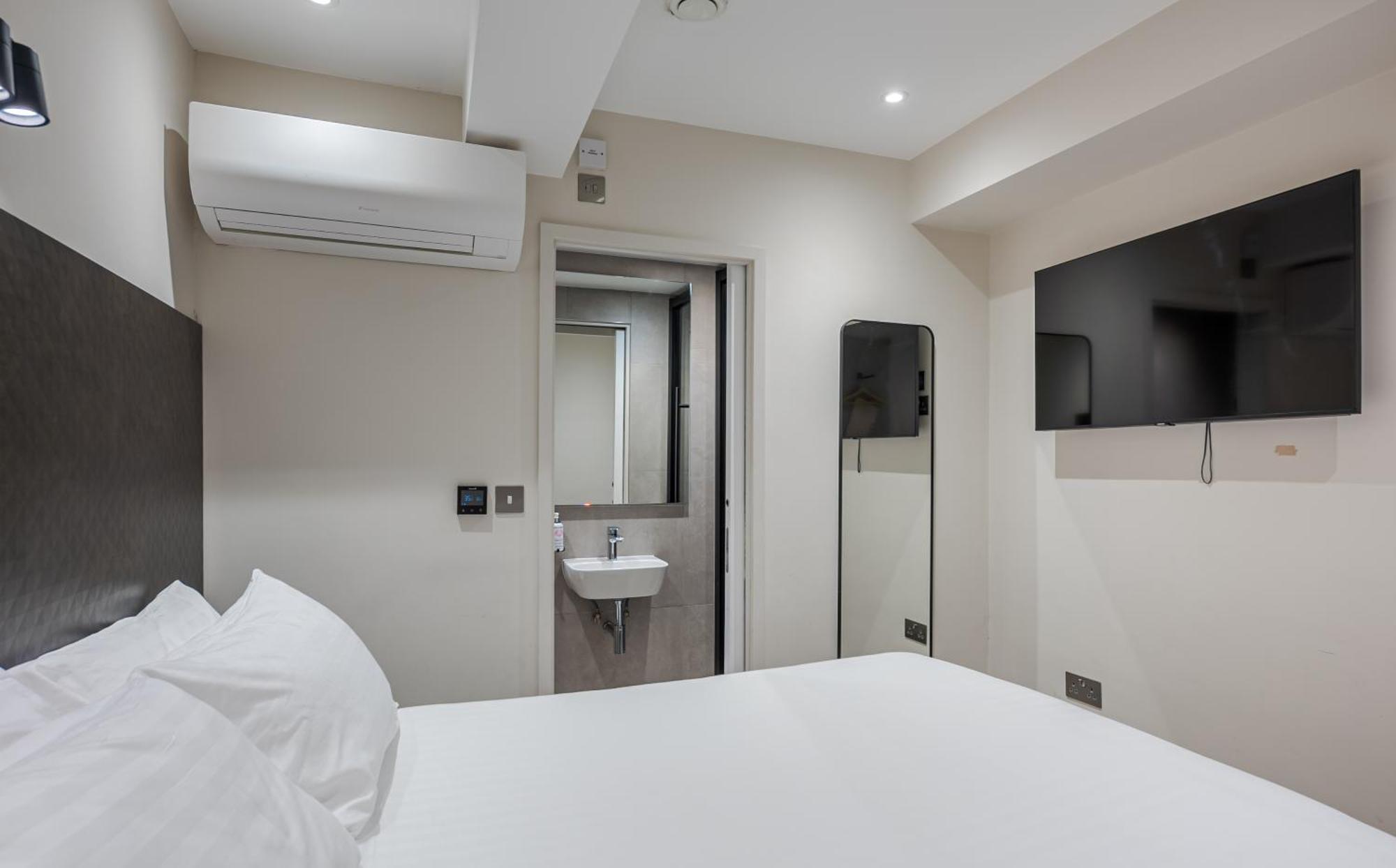 Economy Double Room No Window